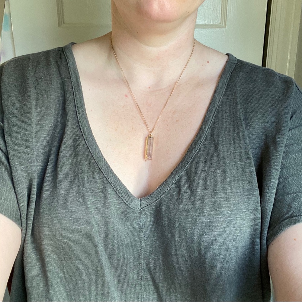 Pink gemstone gold necklace - Picture 2 of 4
